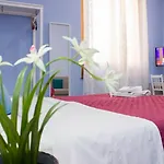 Corso Italia לינה וארוחת בוקר