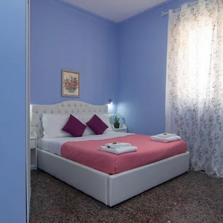 Corso Italia 3*
